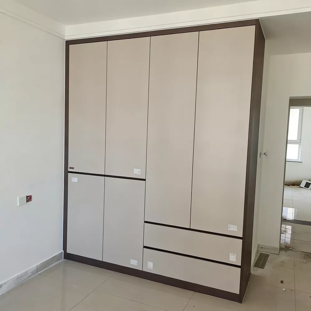 Lemari Pakaian Kayu Lapis